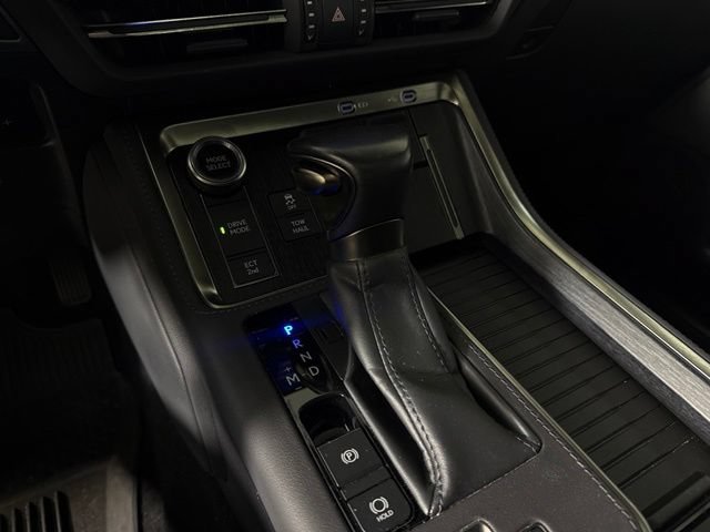 Used 2024 Lexus GX 550 w/ Cold Area Package AWD/4WD image 23
