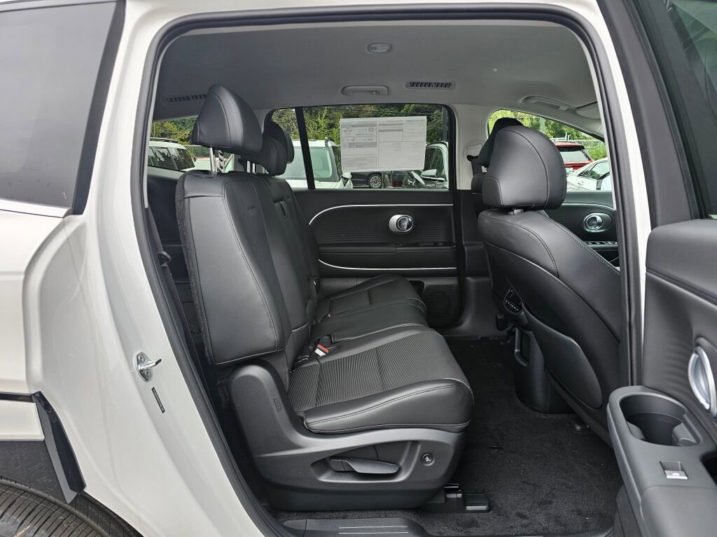 New 2026 Hyundai Ioniq 9 SEL image 12