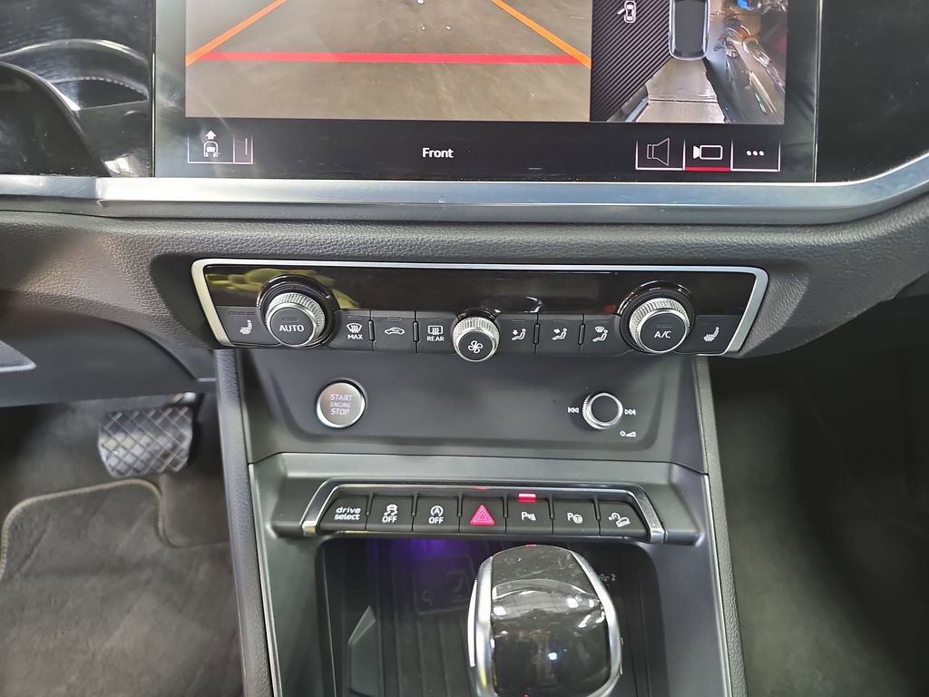 Used 2019 Audi Q3 2.0T Prestige image 24