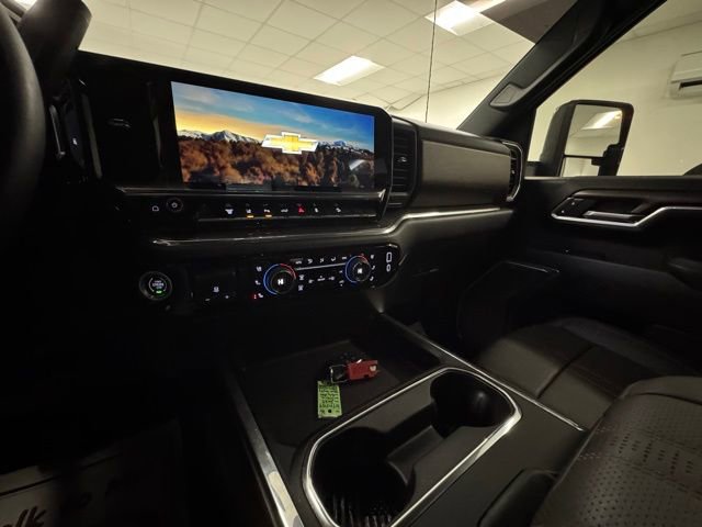 Used 2025 Chevrolet Silverado 2500 High Country w/ Technology Package image 16