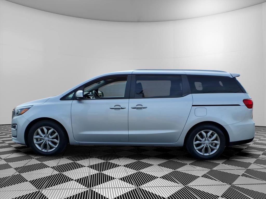 Used 2021 Kia Sedona EX image 9