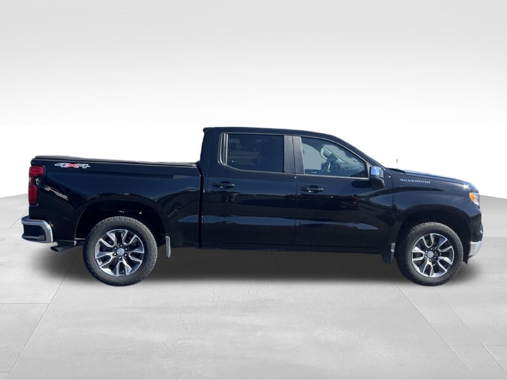 Used 2024 Chevrolet Silverado 1500 LT AWD/4WD image 15