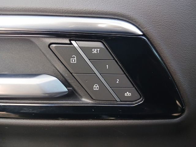 Used 2025 Chevrolet Tahoe Z71 w/ Comfort Package AWD/4WD image 61