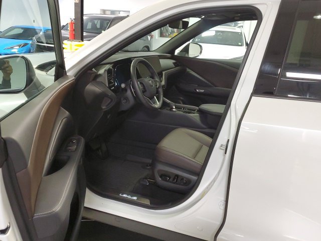 Used 2026 Lexus TX 350 AWD w/ Technology Package image 13