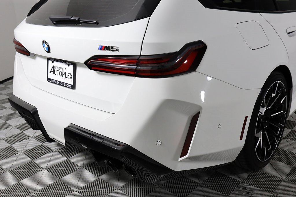 Used 2026 BMW M5 Touring image 53