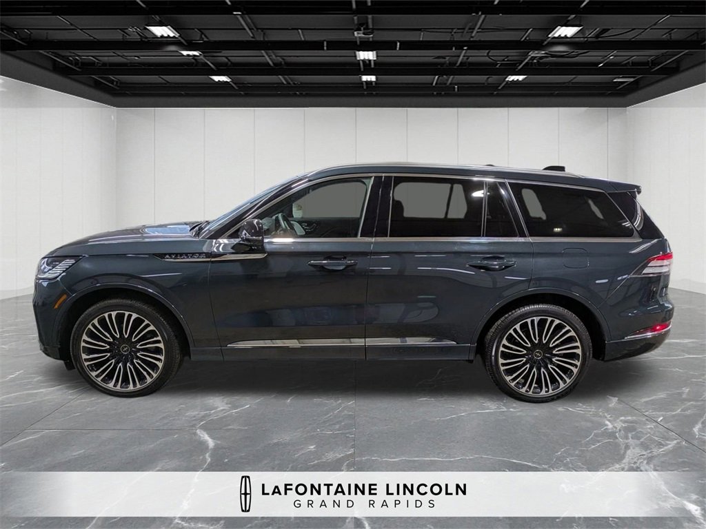Certified 2025 Lincoln Aviator Black Label image 2