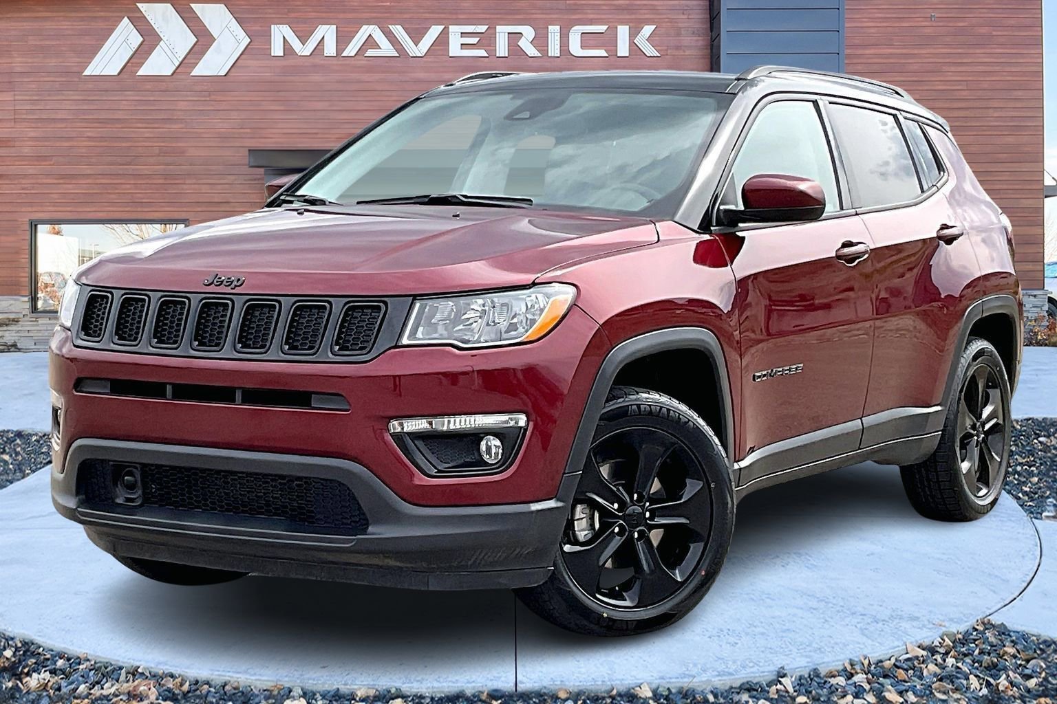 Used 2021 Jeep Compass Latitude image 3