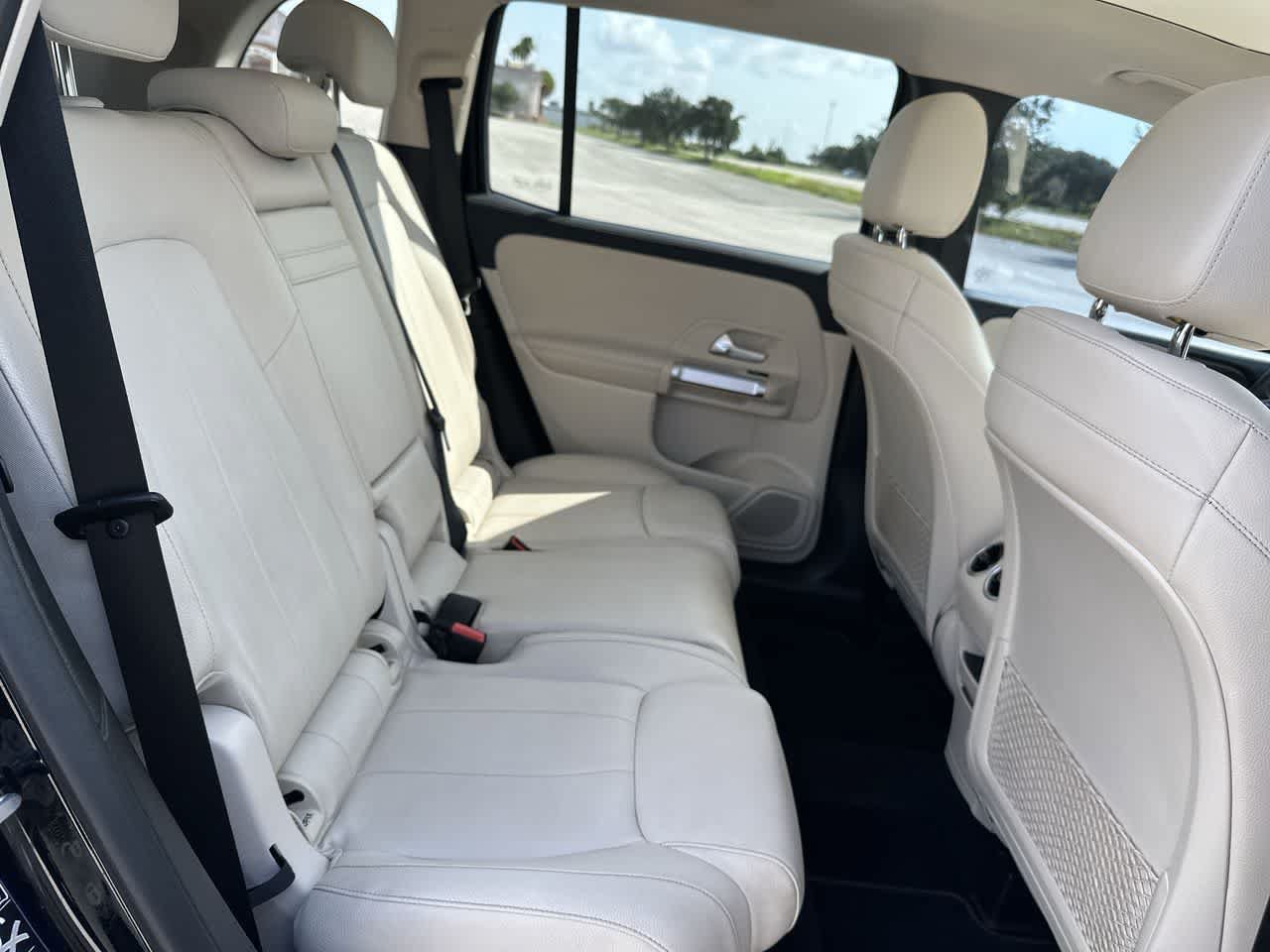 Used 2020 Mercedes-Benz GLB 250 4MATIC image 19