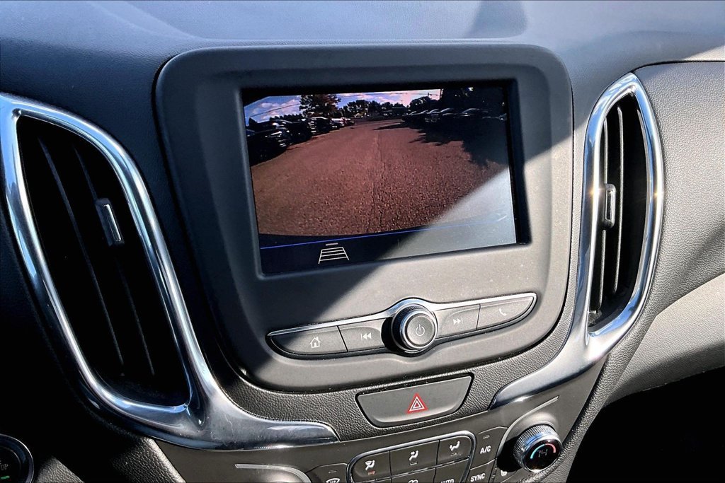 Used 2020 Chevrolet Equinox LT AWD/4WD image 15