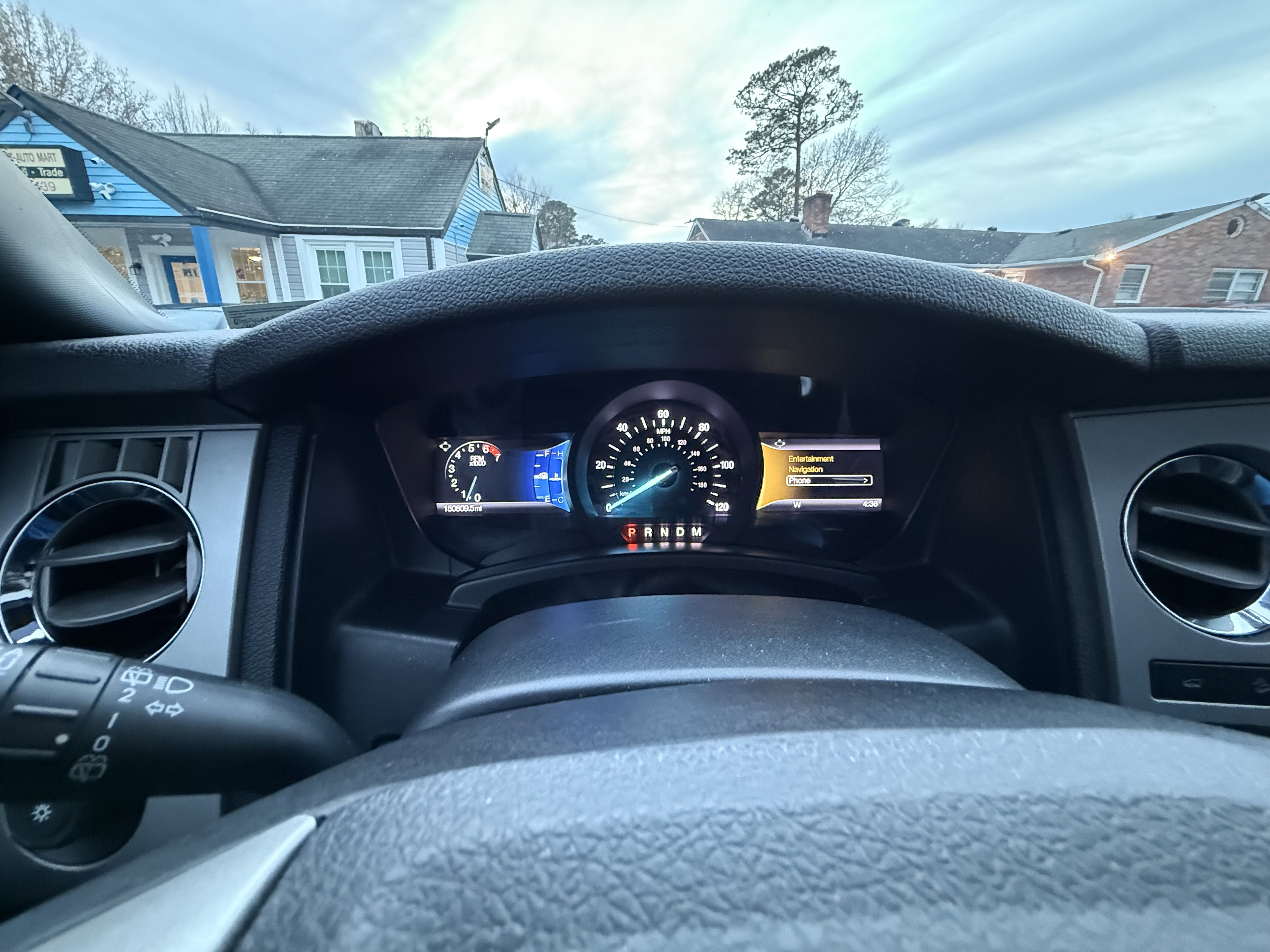 Used 2017 Ford Expedition Limited w/ Equipment Group 301A AWD/4WD image 27
