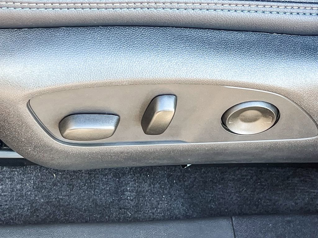 New 2026 Chevrolet Equinox EV LT image 20