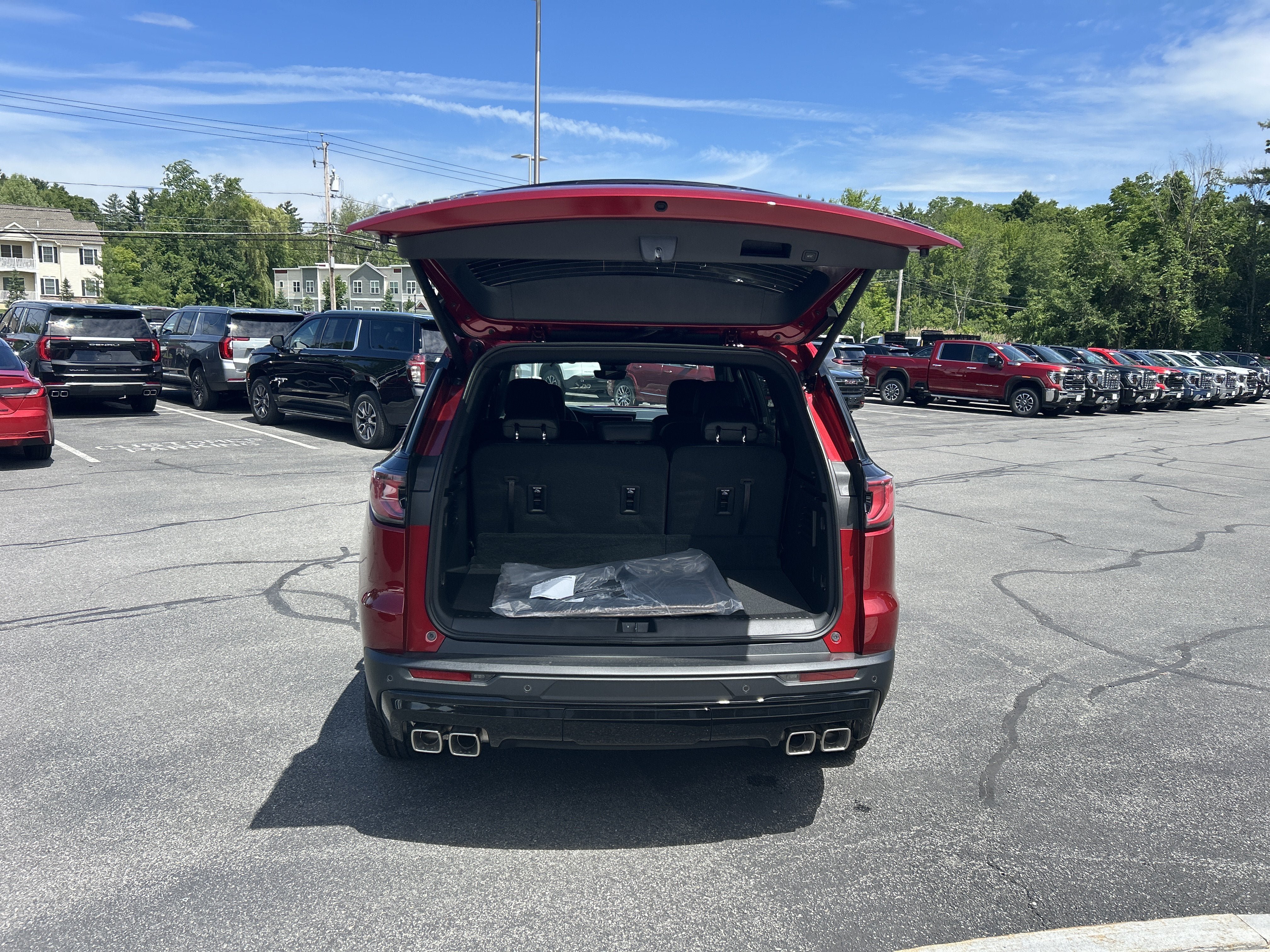New 2026 GMC Acadia AT4 w/ Luxury Package AWD/4WD image 11