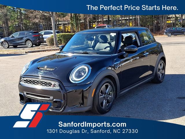 Used 2022 MINI Cooper S FWD image 1
