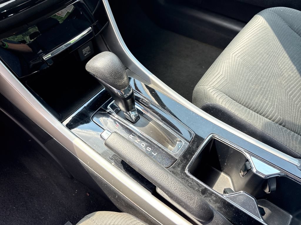 Used 2016 Honda Accord LX image 26