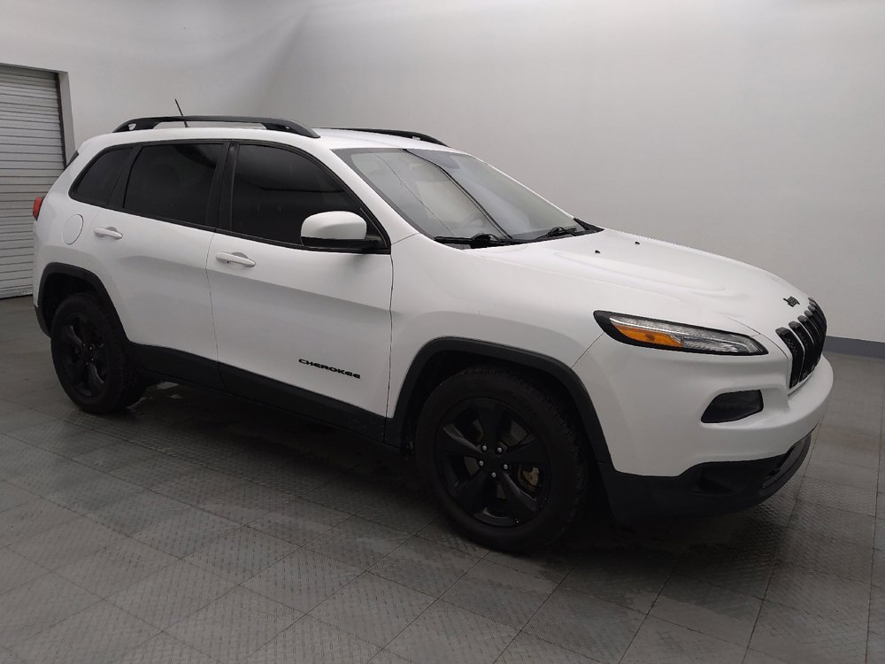 Used 2018 Jeep Cherokee Latitude w/ Altitude Package image 11