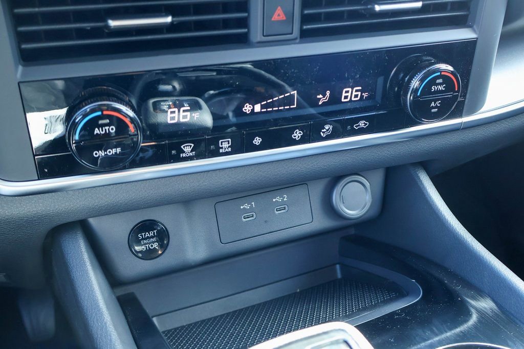 New 2026 Nissan Rogue SV image 12