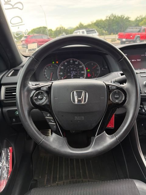 Used 2016 Honda Accord Sport image 15