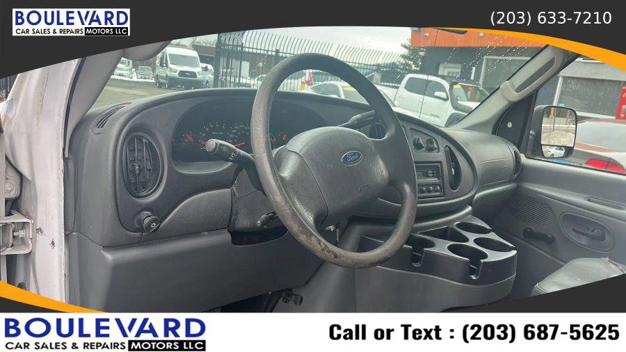 Used 2006 Ford E-350 and Econoline 350 Super Duty image 14