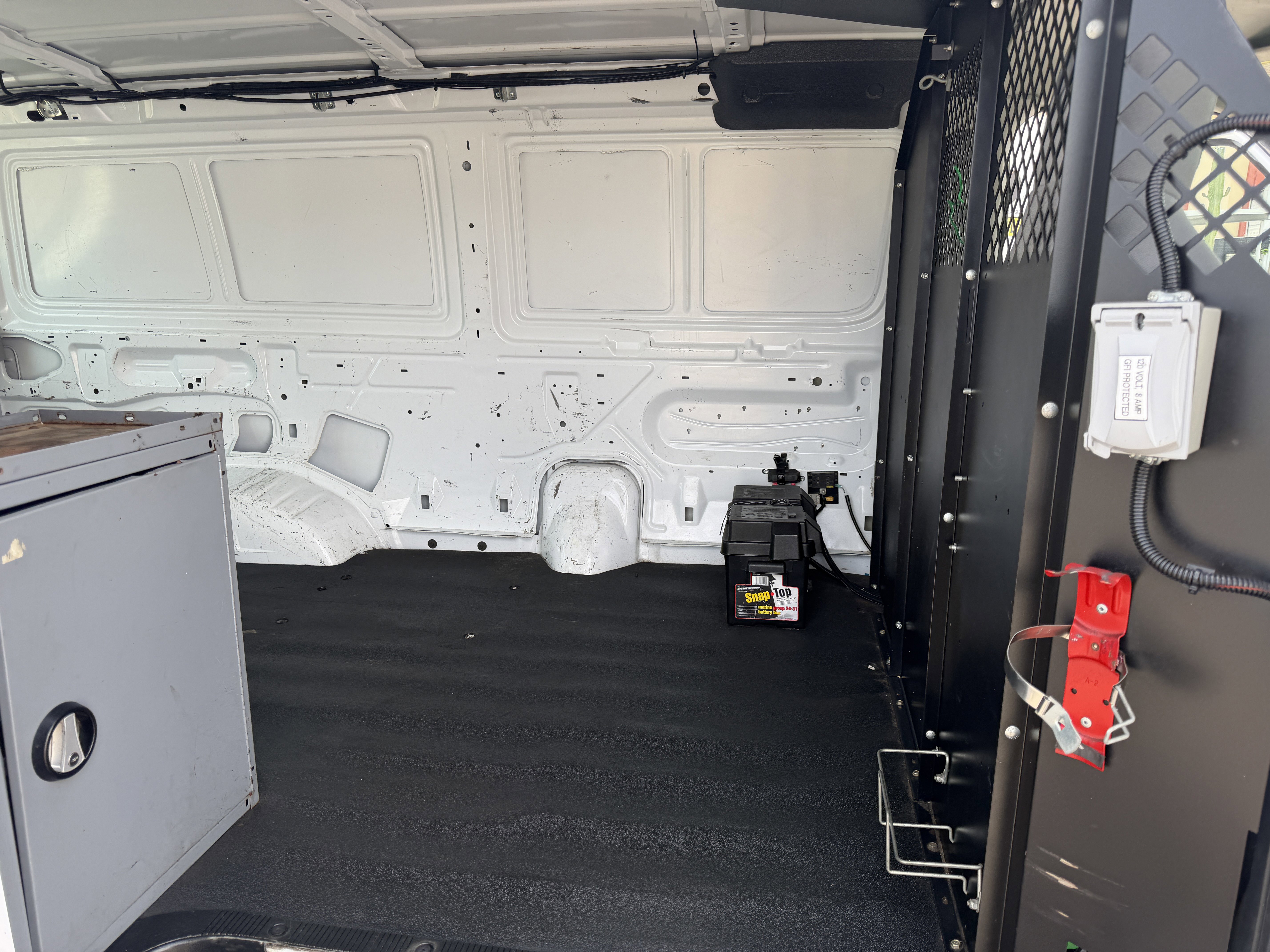 Used 2013 Ford E-150 and Econoline 150 w/ PWR Group RWD image 12