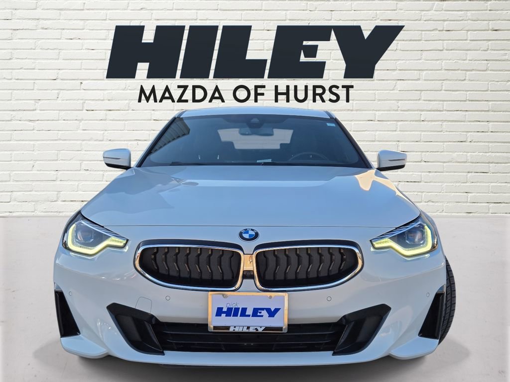 Used 2024 BMW 230i Coupe w/ Premium Package image 2