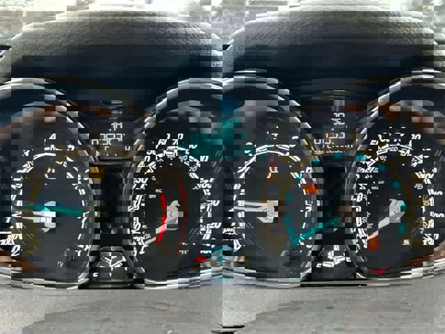 Used 2015 Ford Fiesta SE image 6