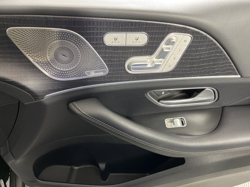 Used 2022 Mercedes-Benz GLS 450 4MATIC image 24