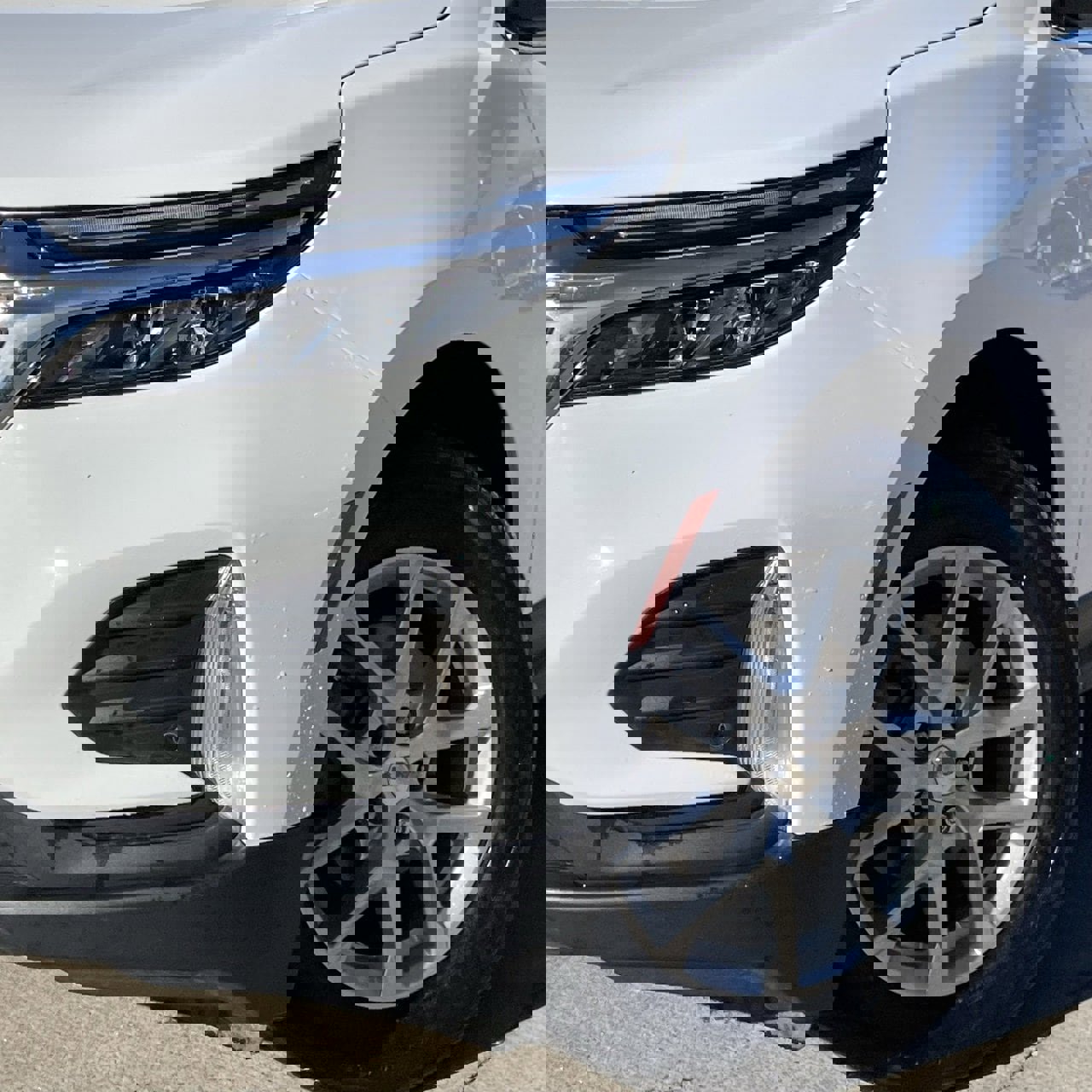 Used 2024 Chevrolet Equinox LT image 8