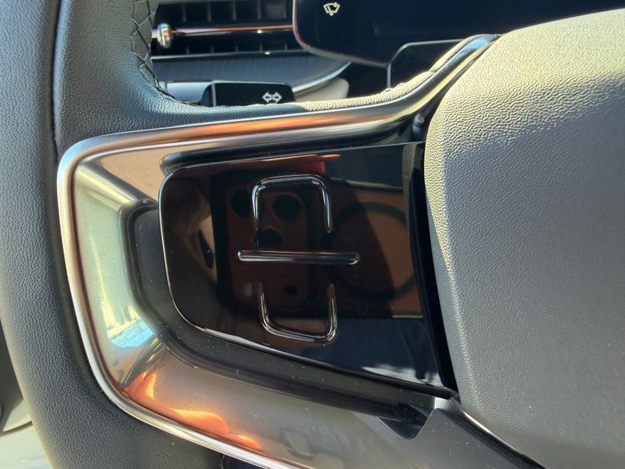 Used 2025 Polestar Polestar 3 image 17