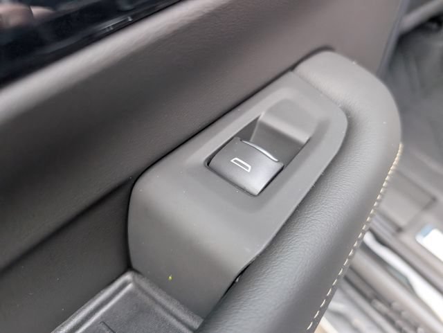 New 2026 Chevrolet Suburban Premier AWD/4WD image 11