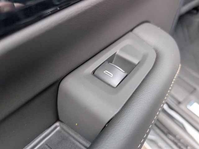 New 2026 Chevrolet Suburban Premier image 11