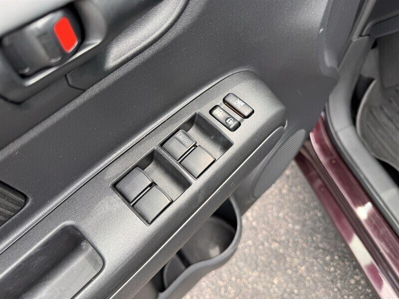 Used 2015 Scion xB FWD image 12