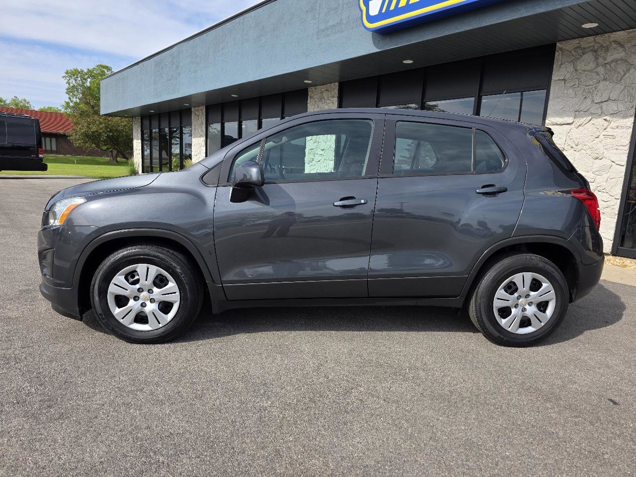 Used 2016 Chevrolet Trax LS FWD image 7