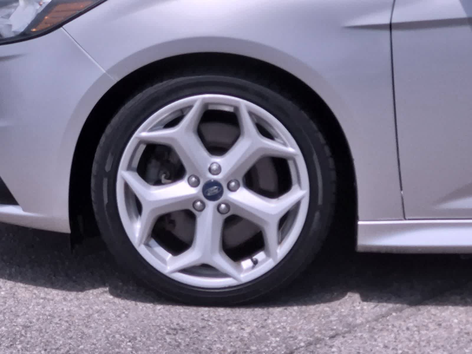 Used 2014 Ford Focus ST FWD image 14