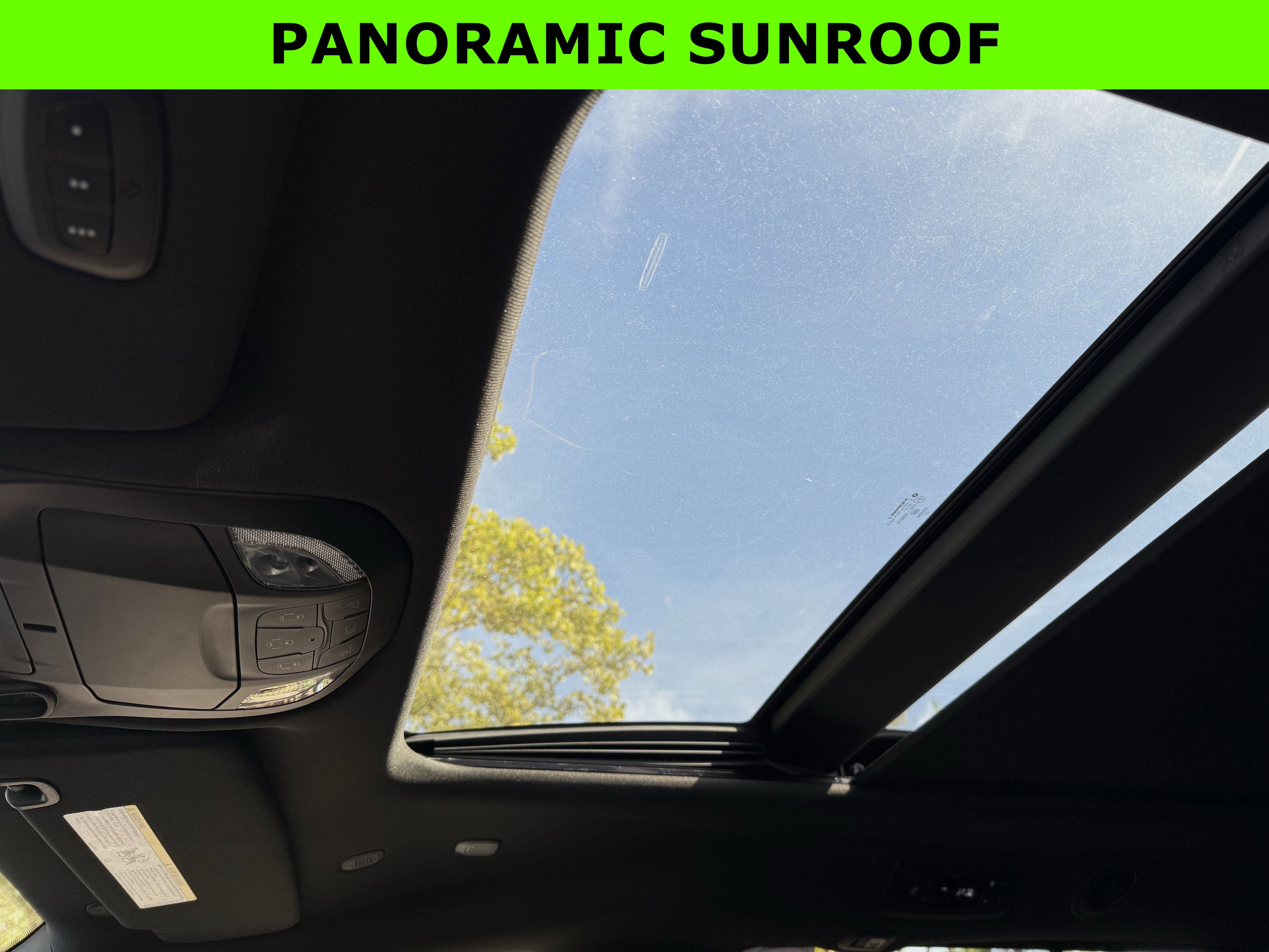 New 2026 Chrysler Pacifica Limited image 24