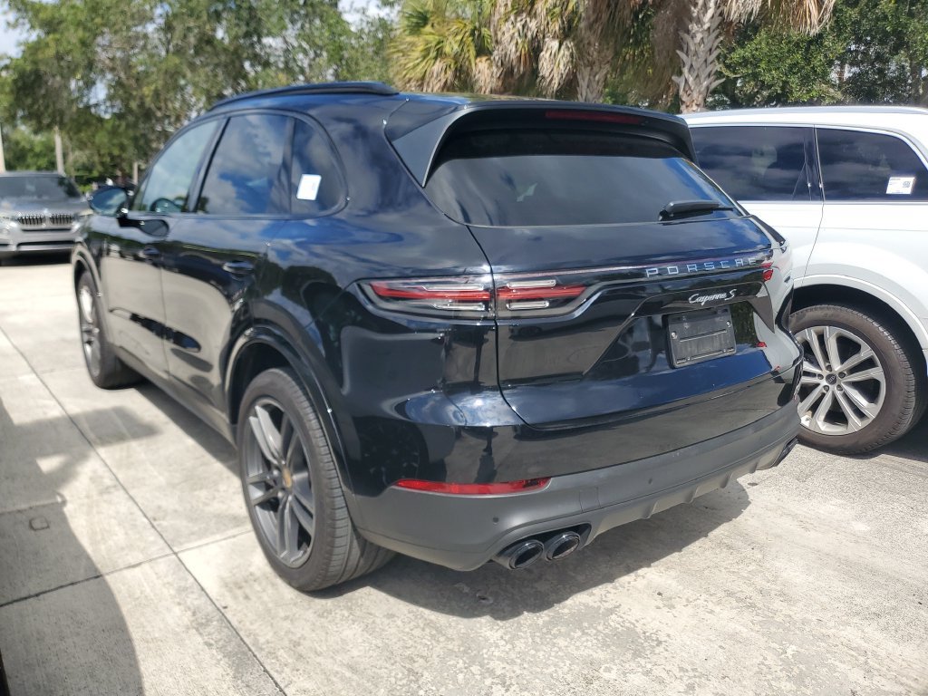 Used 2019 Porsche Cayenne S AWD/4WD image 4