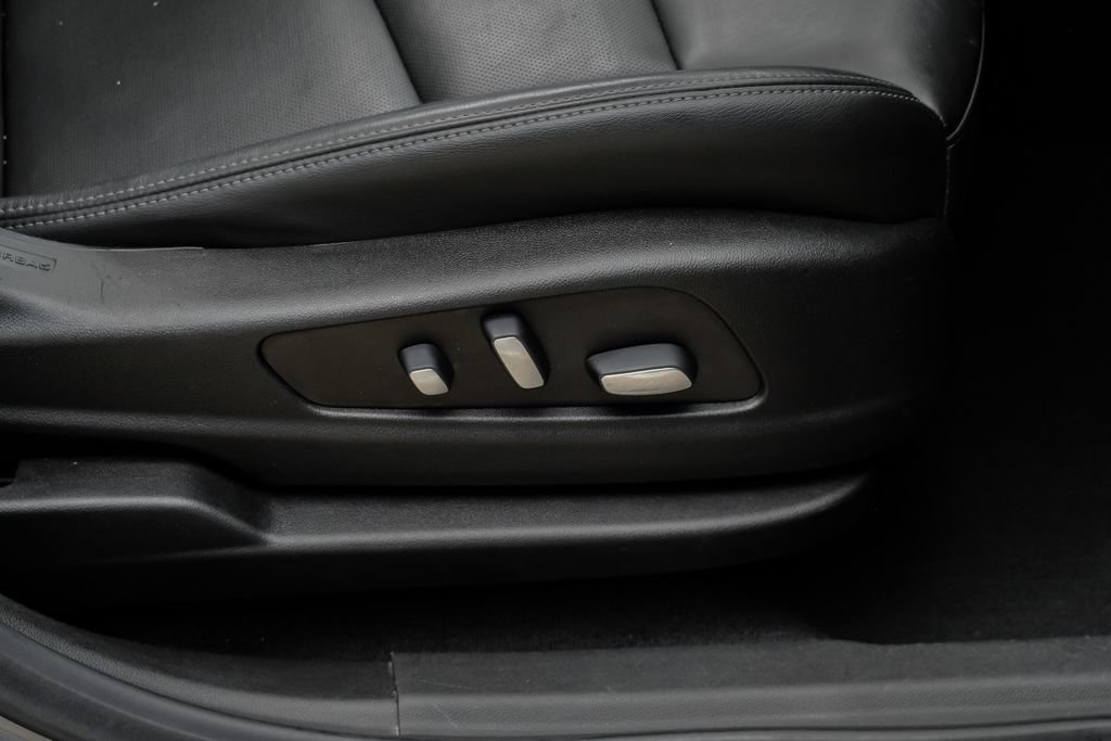 Used 2020 Cadillac XT6 Premium Luxury FWD image 43