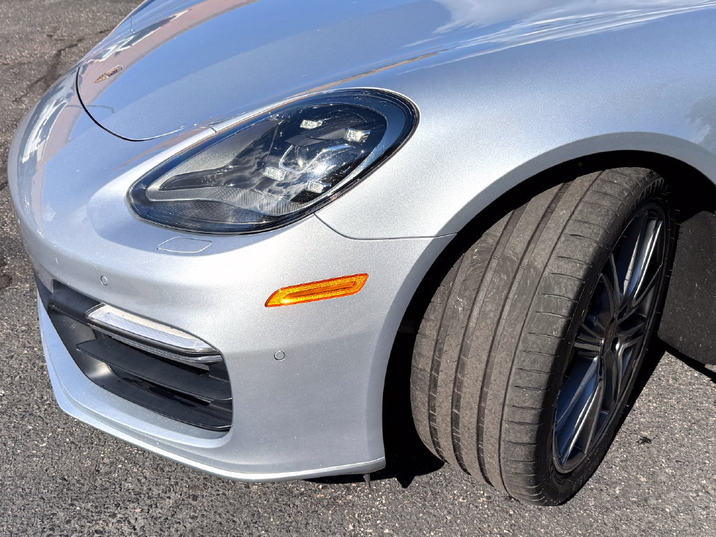 Used 2018 Porsche Panamera 4S AWD/4WD image 5