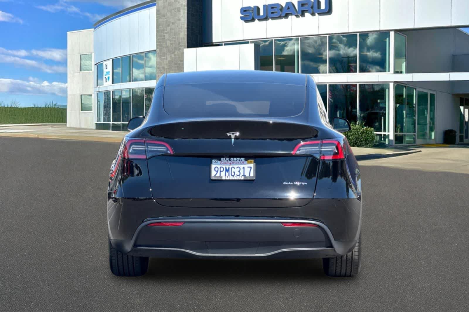 Used 2024 Tesla Model Y Long Range AWD/4WD image 7