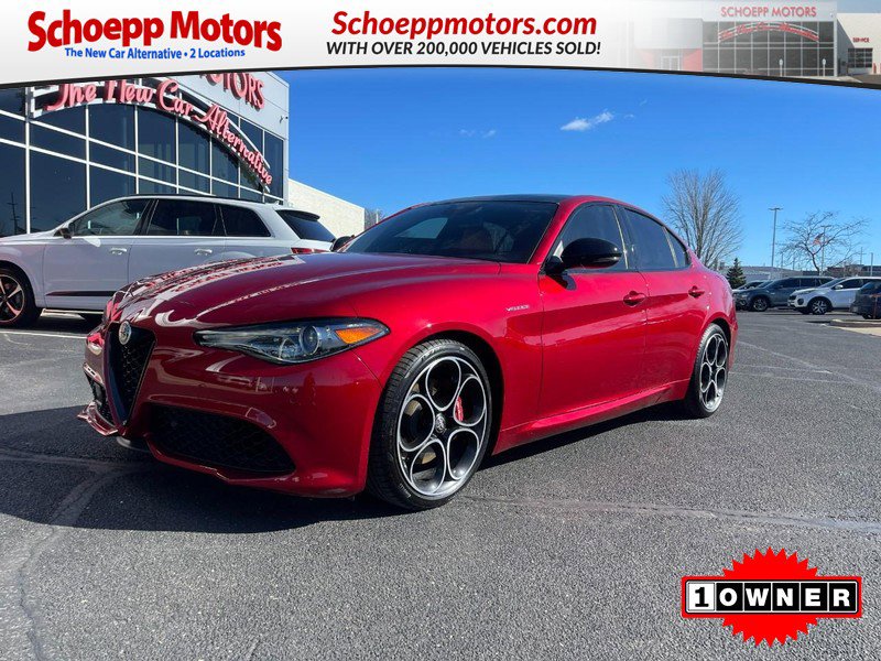 Used 2022 Alfa Romeo Giulia Veloce image 1
