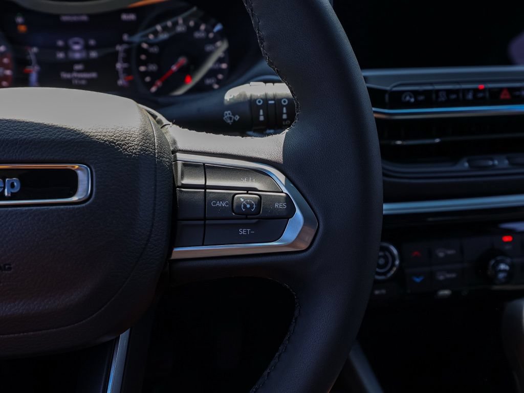 New 2026 Jeep Compass Latitude AWD/4WD image 27