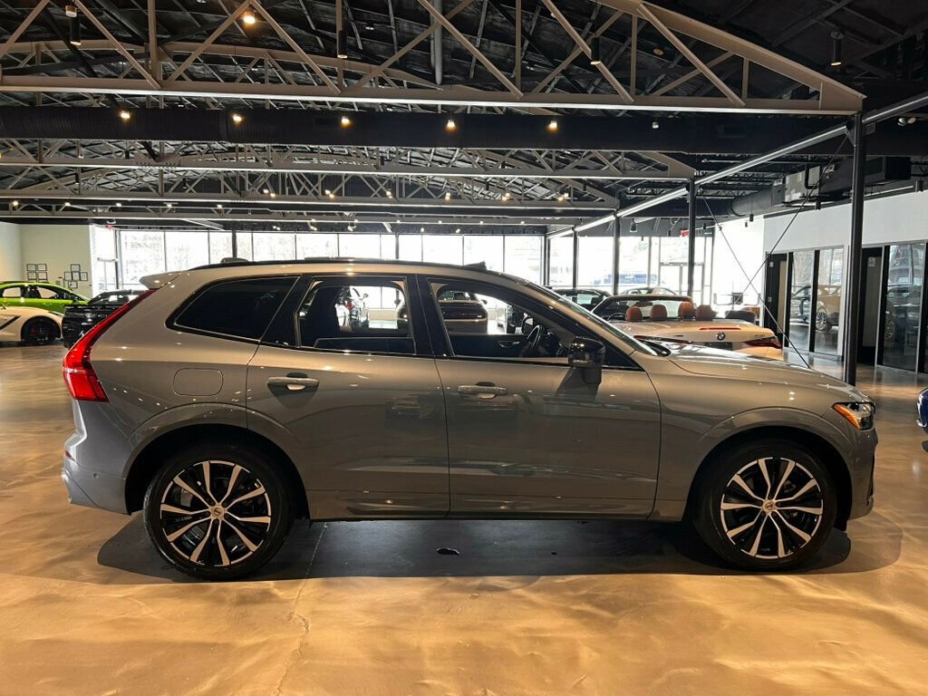 Used 2023 Volvo XC60 B5 Plus image 6