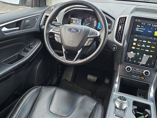 Used 2022 Ford Edge Titanium w/ Equipment Group 301A AWD/4WD image 15