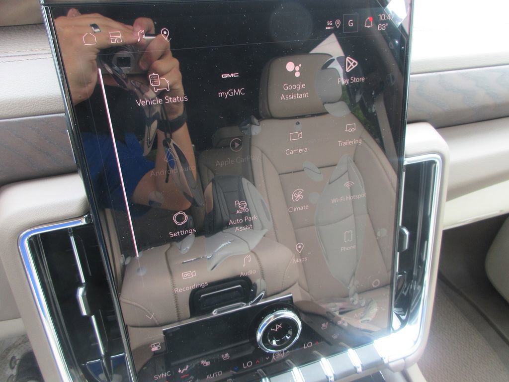 New 2026 GMC Yukon XL Denali AWD/4WD image 18