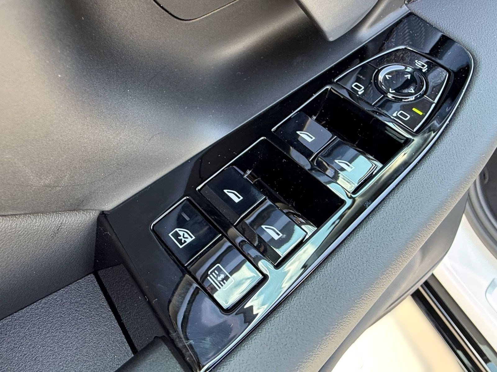 New 2027 BMW 550e xDrive AWD/4WD image 26