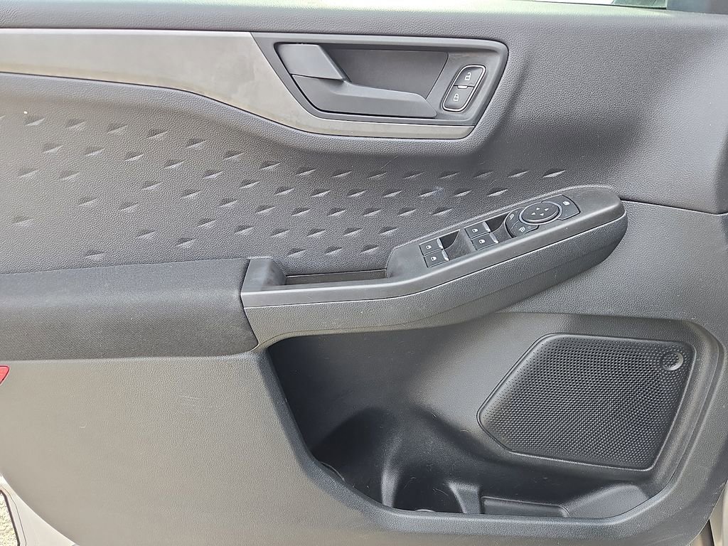 Used 2020 Ford Escape S image 13