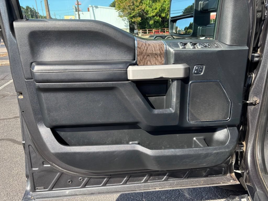 Used 2017 Ford F350 Lariat w/ Chrome Package AWD/4WD image 19