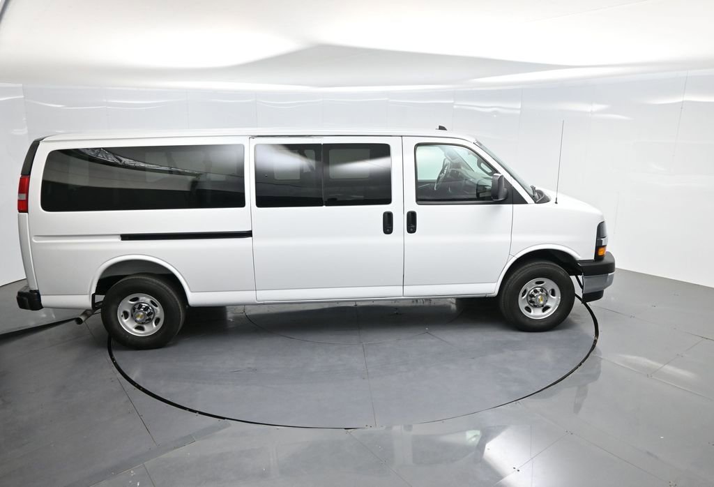 Used 2025 Chevrolet Express 3500 LT w/ LT Preferred Equipment Group RWD image 54