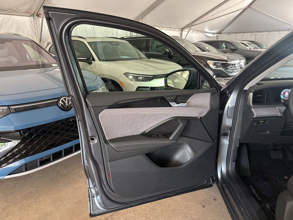 New 2026 Volkswagen Tiguan S FWD image 12