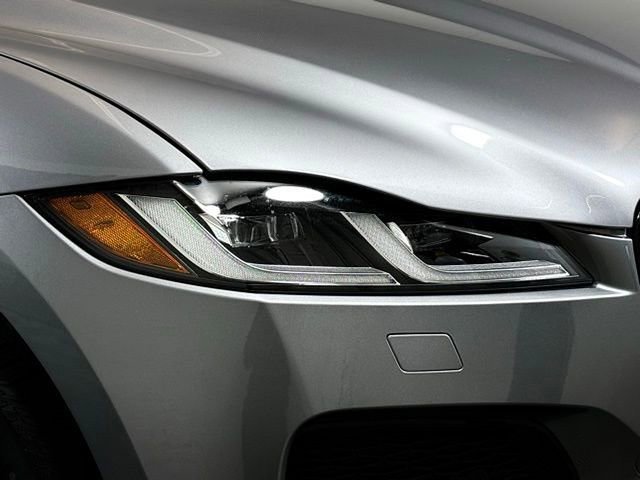 New 2026 Jaguar F-PACE R-Dynamic S image 15