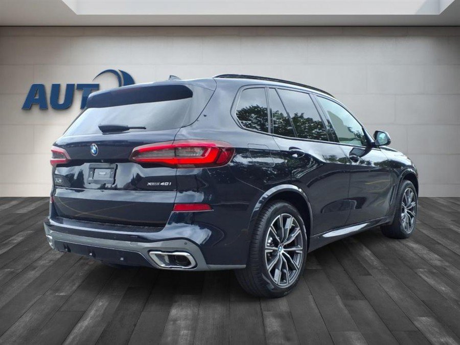 Used 2021 BMW X5 xDrive40i w/ M Sport Package AWD/4WD image 5